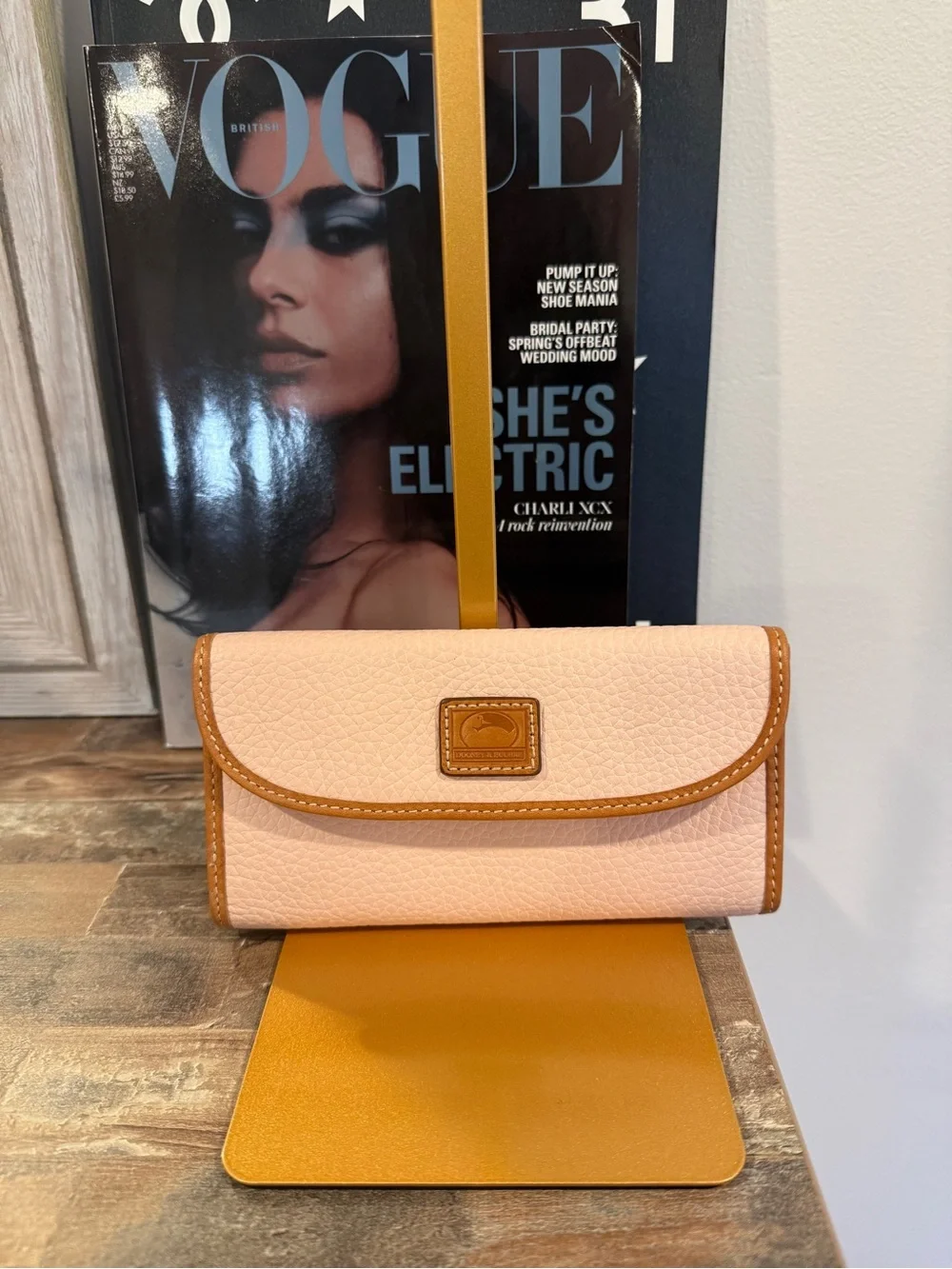 Dooney & Bourke Pebbled Leather Continental Wallet Blush Pink British Tan EUC